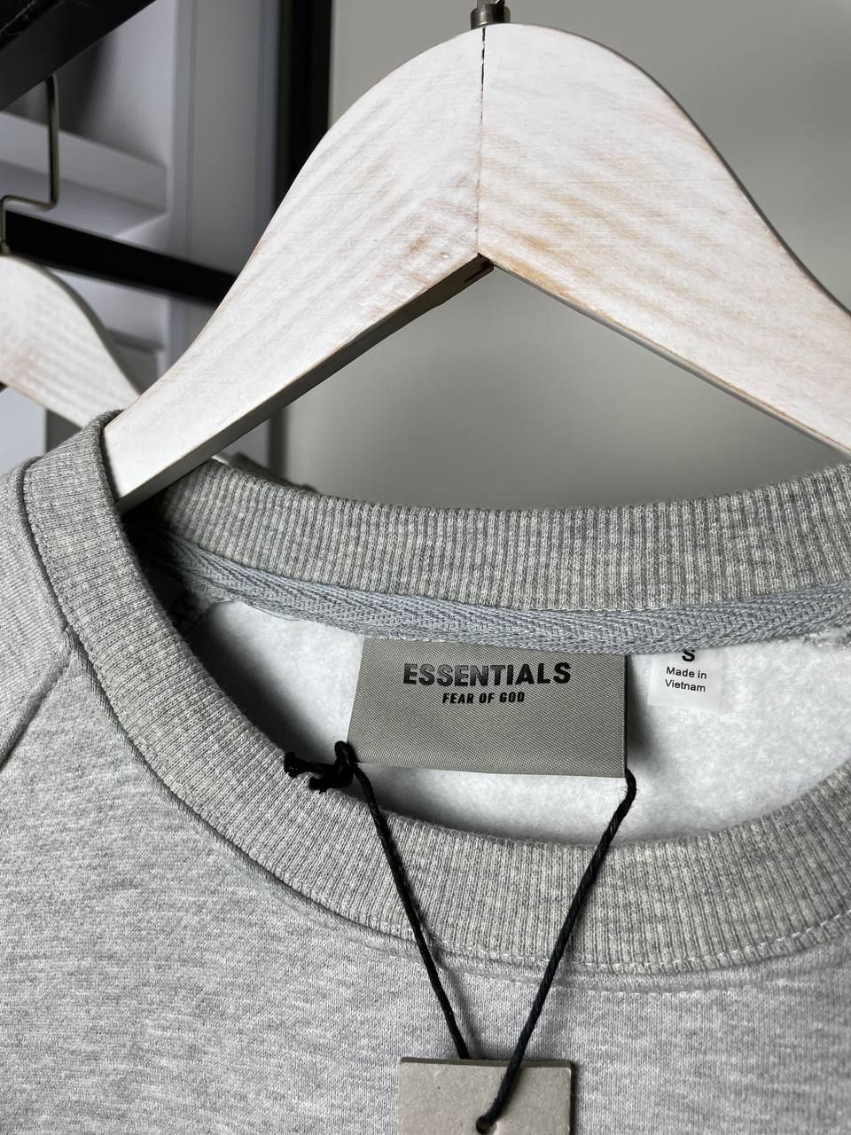 Essentials sweatshirt gray melange padded