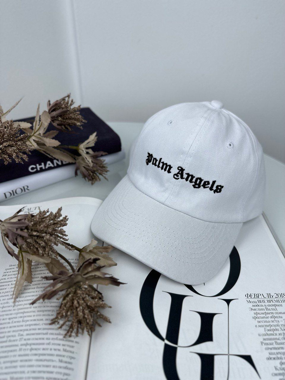 Cap white, Out of stock