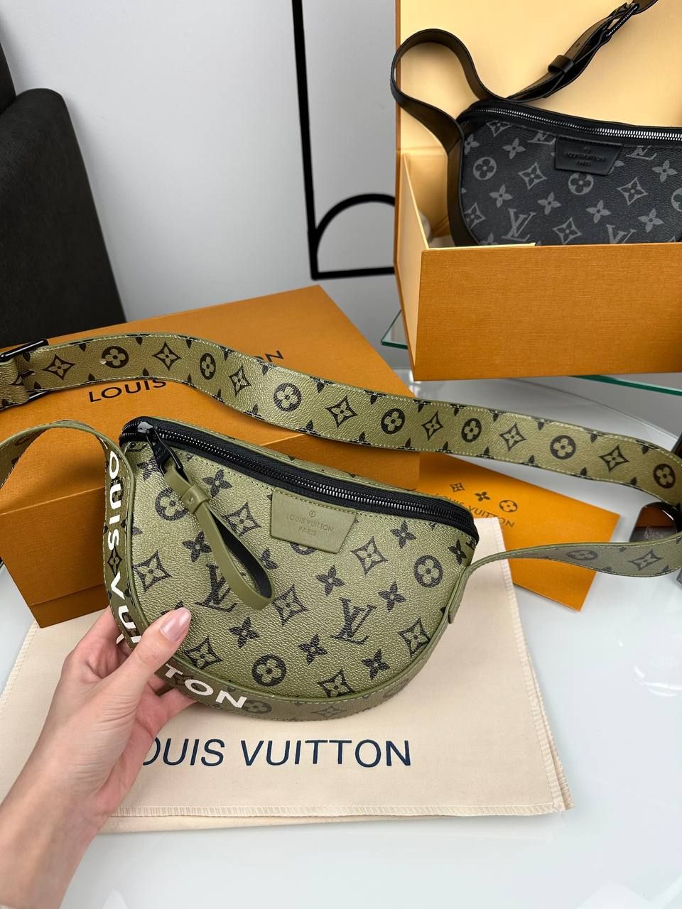 Green bag LV Moon, In stock