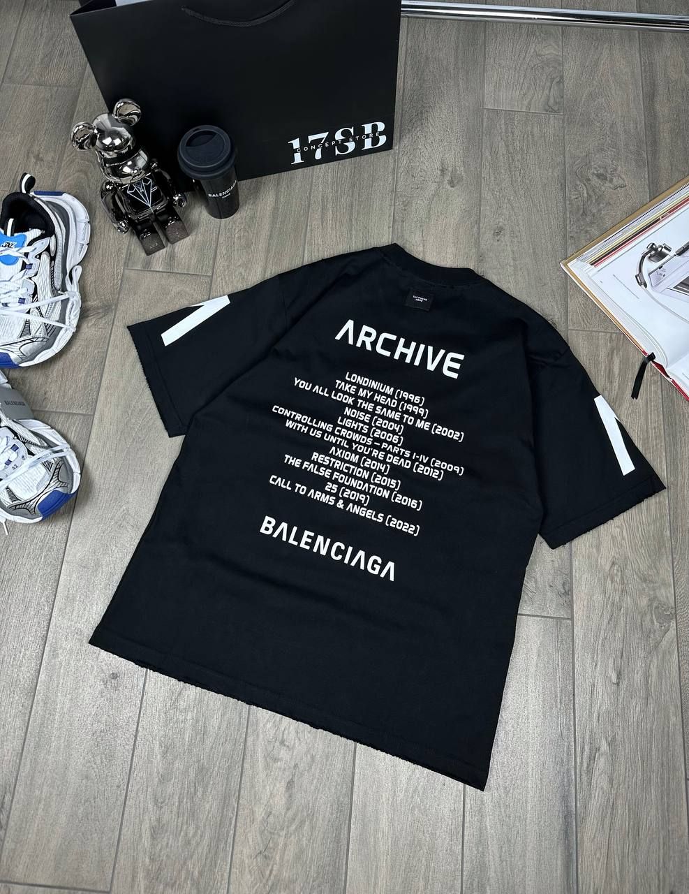 Black T-shirt ARCHIVE, L