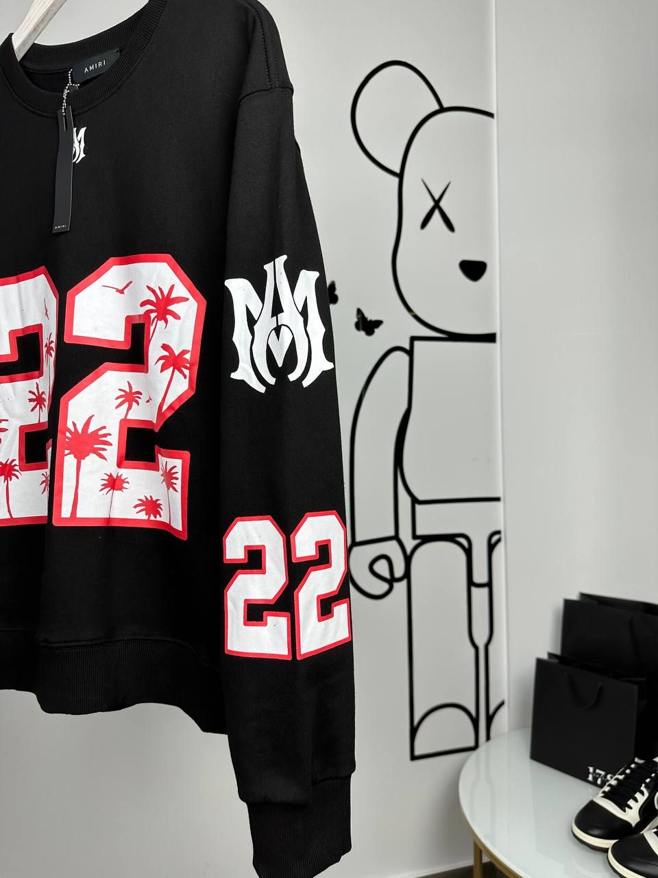 Black sweatshirt with red lettering 22, S