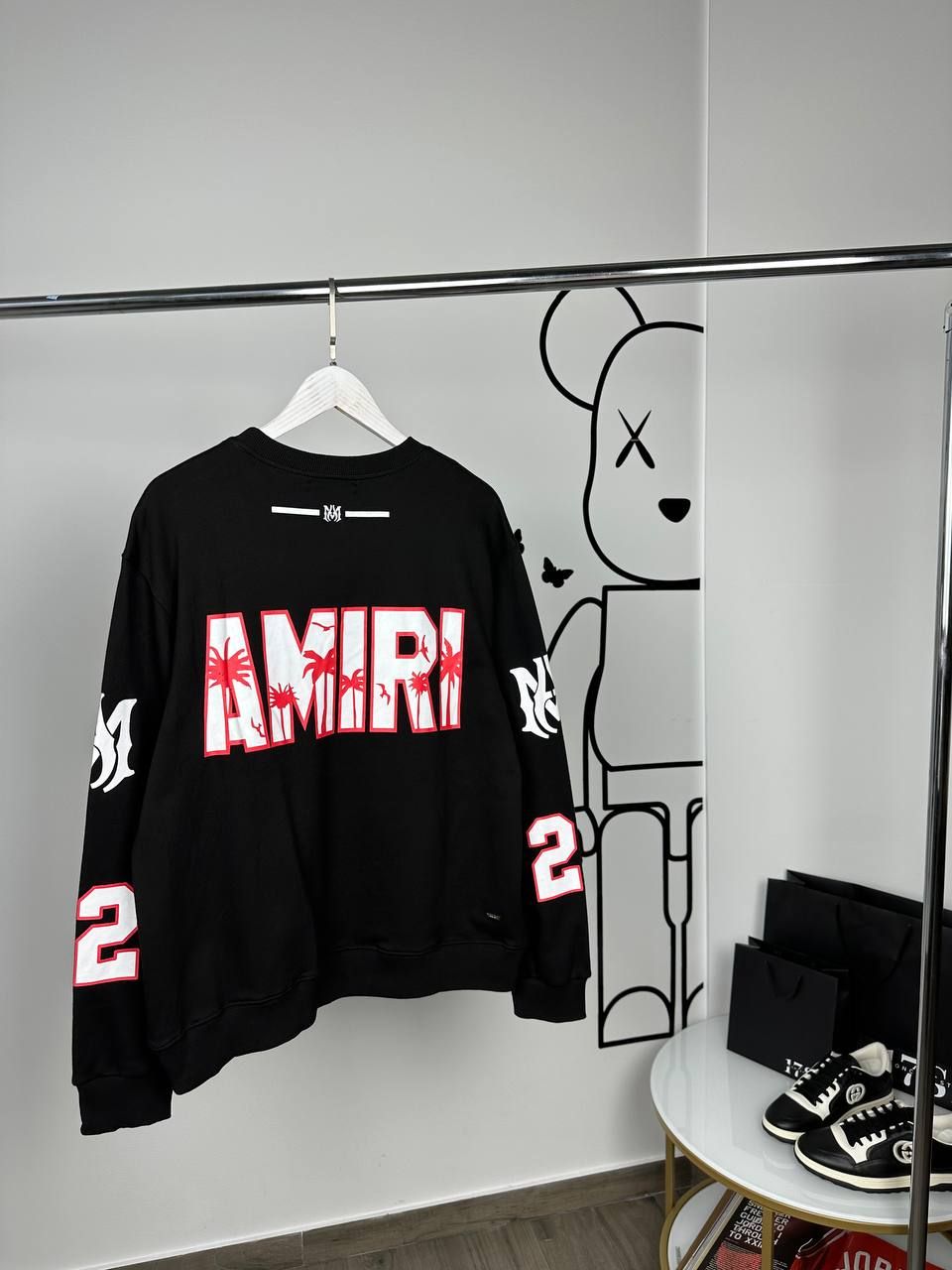 Black sweatshirt with red lettering 22, S