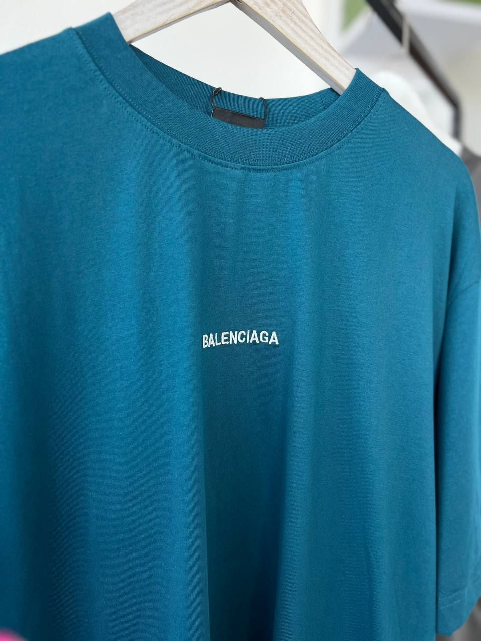 Turquoise T-shirt with white lettering, S