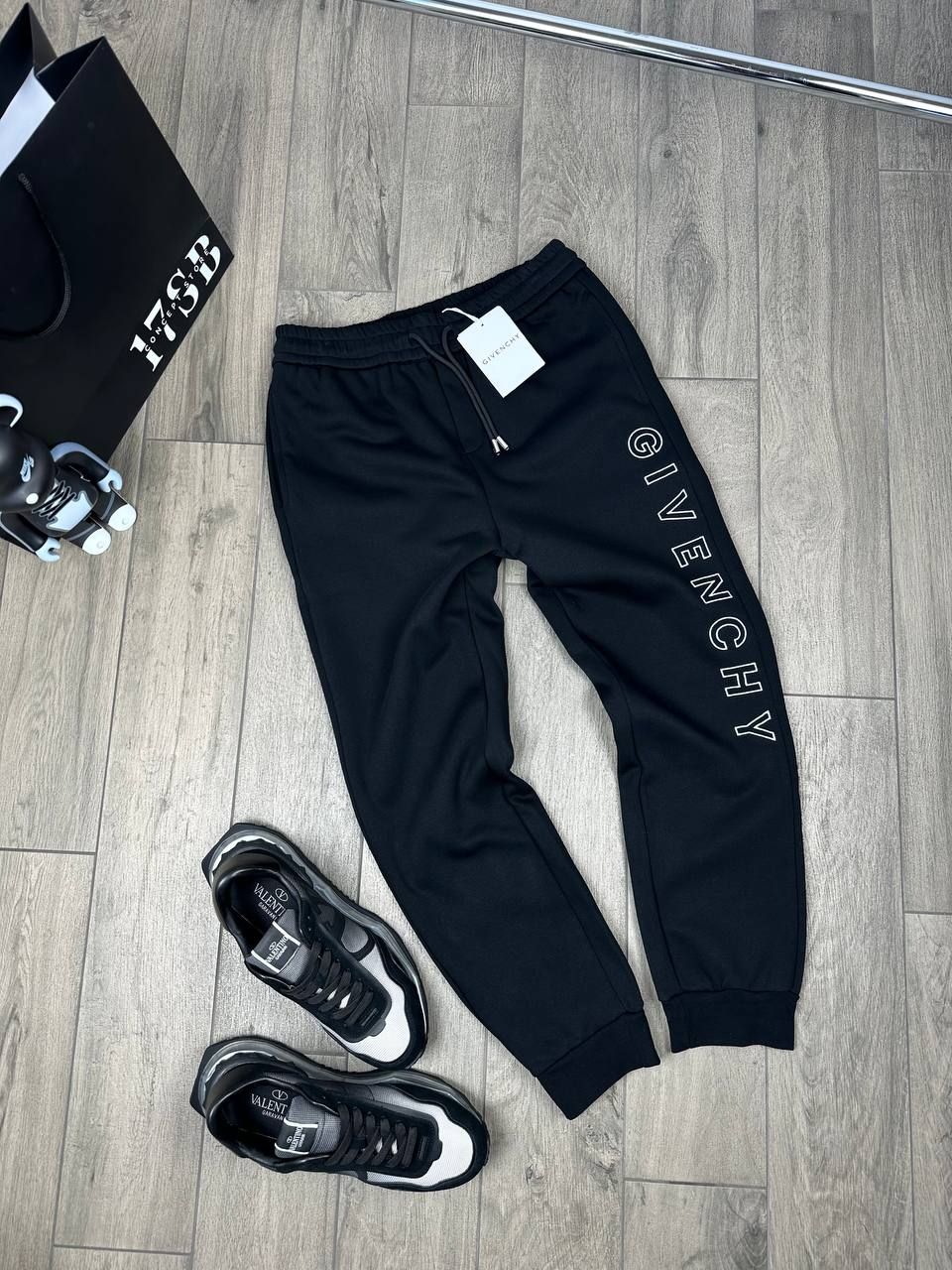 Black pants with white lettering, insulated, XL