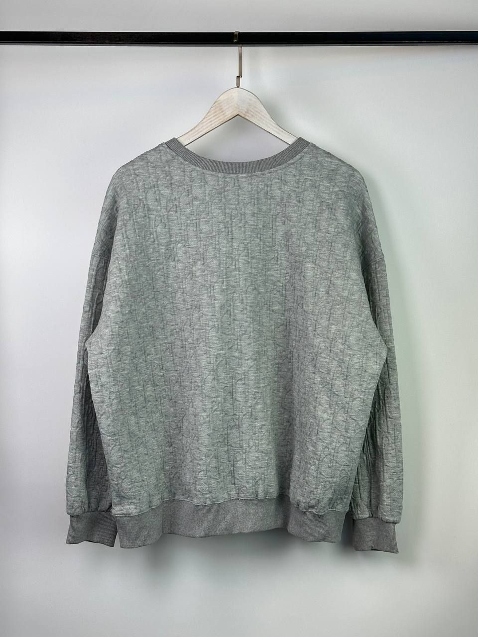 Sweatshirt gray with a pattern, L