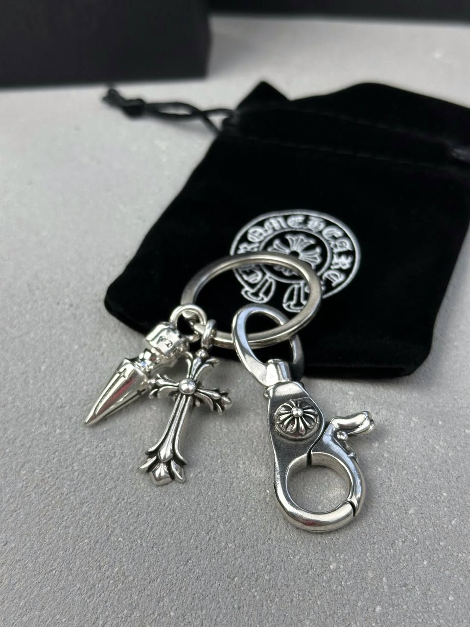 Keychain with cross and thorn, In stock