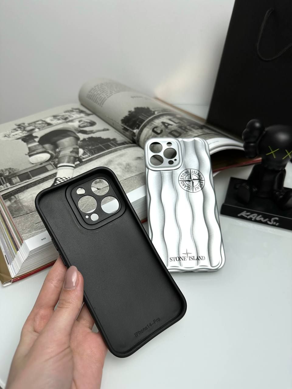 Case silver with waves, 14 Pro