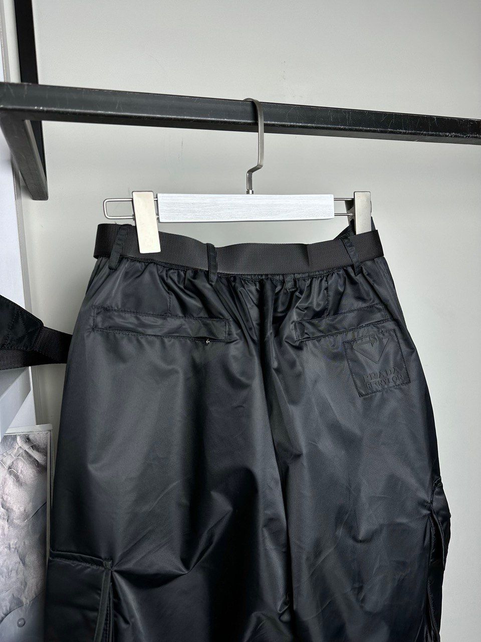 Black shorts with patch pockets, S