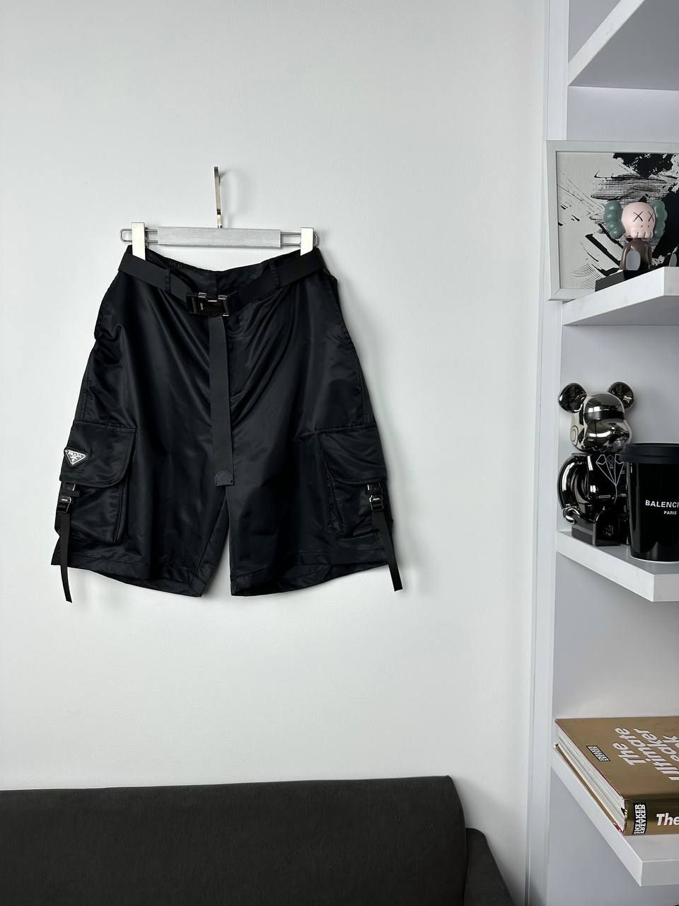 Black shorts with patch pockets, L