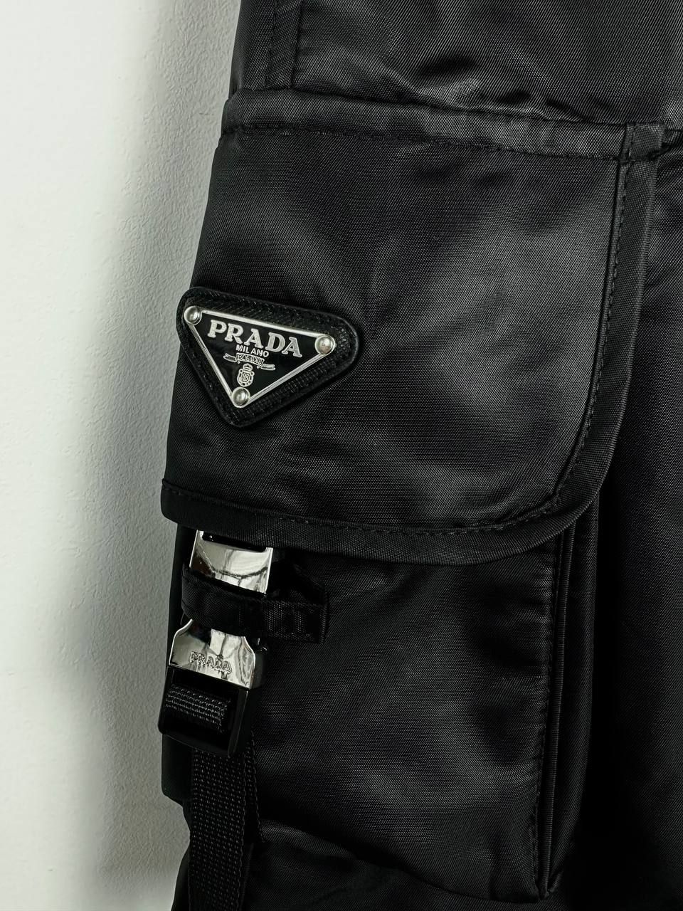 Black shorts with patch pockets, XL