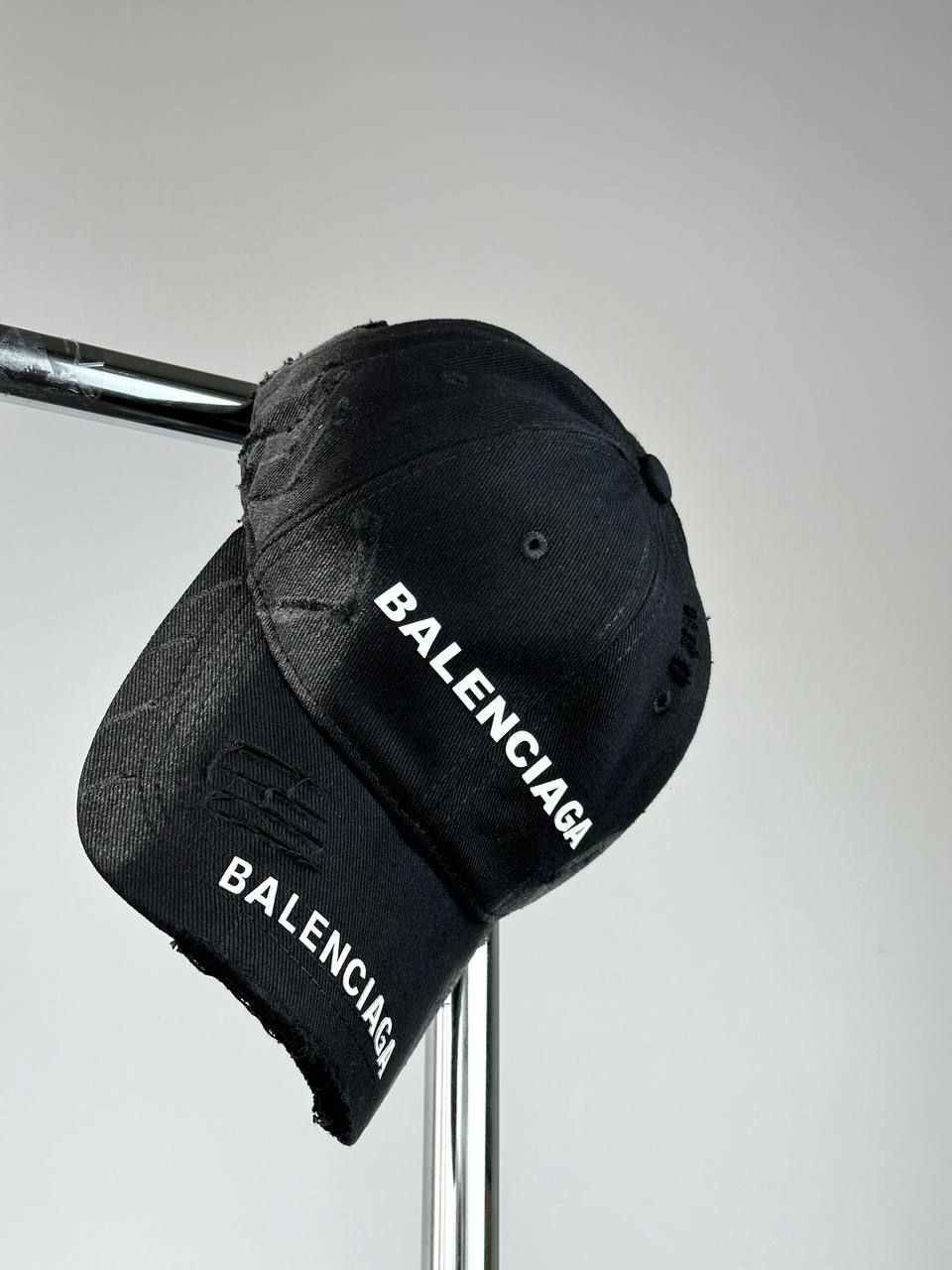 Black cap with white badge, Out of stock