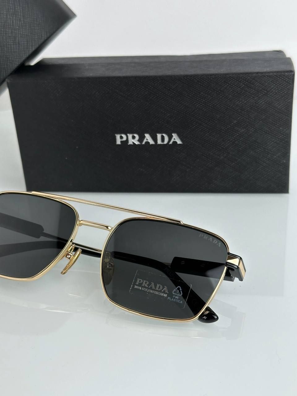 Glasses black lens with gold frame, 2