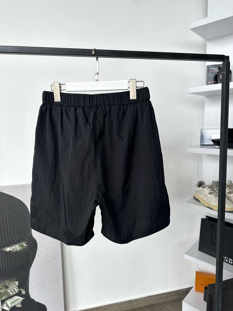 Black raincoat shorts, L