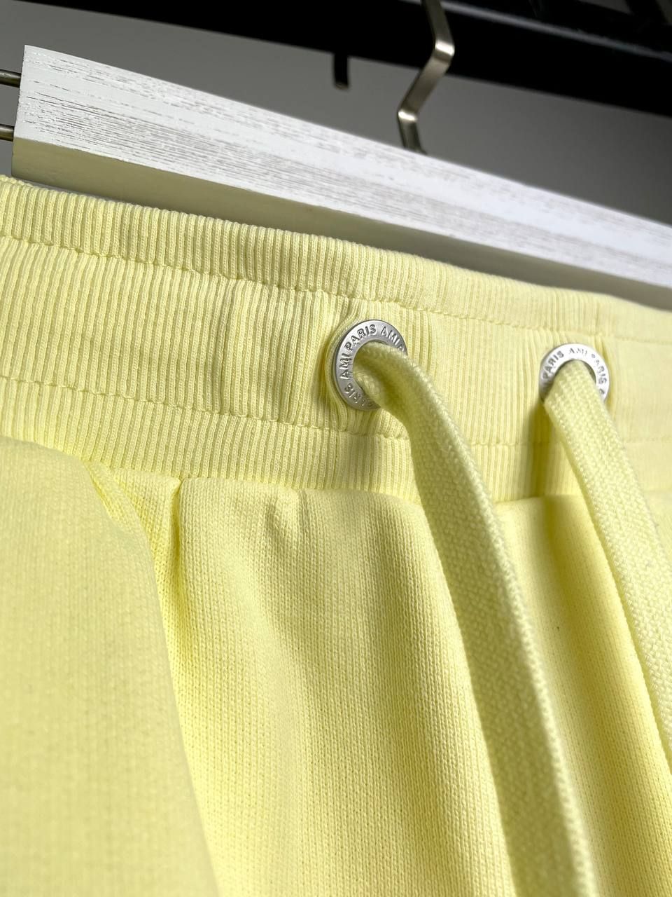 Ami shorts yellow