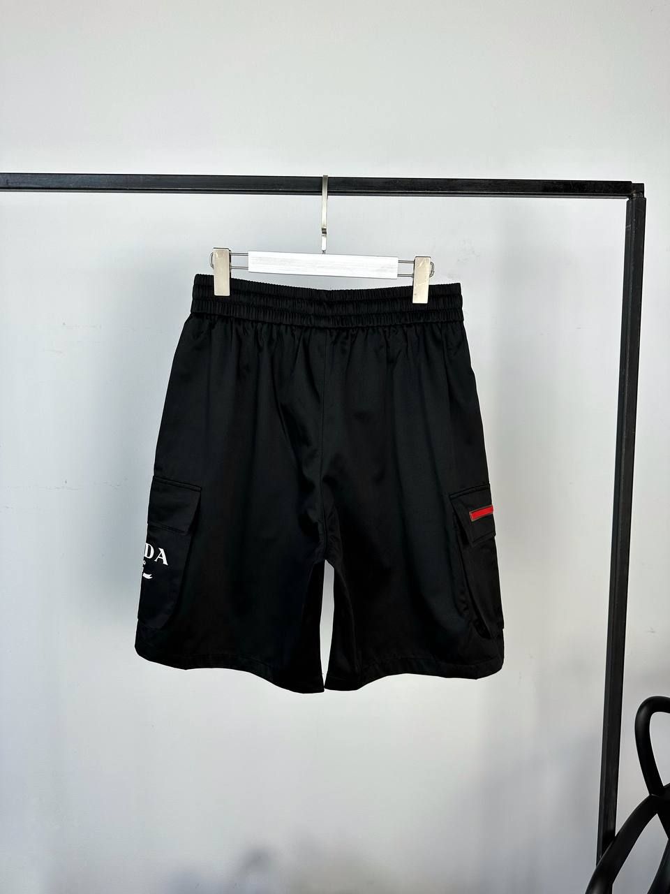 Black shorts with patch pockets, L