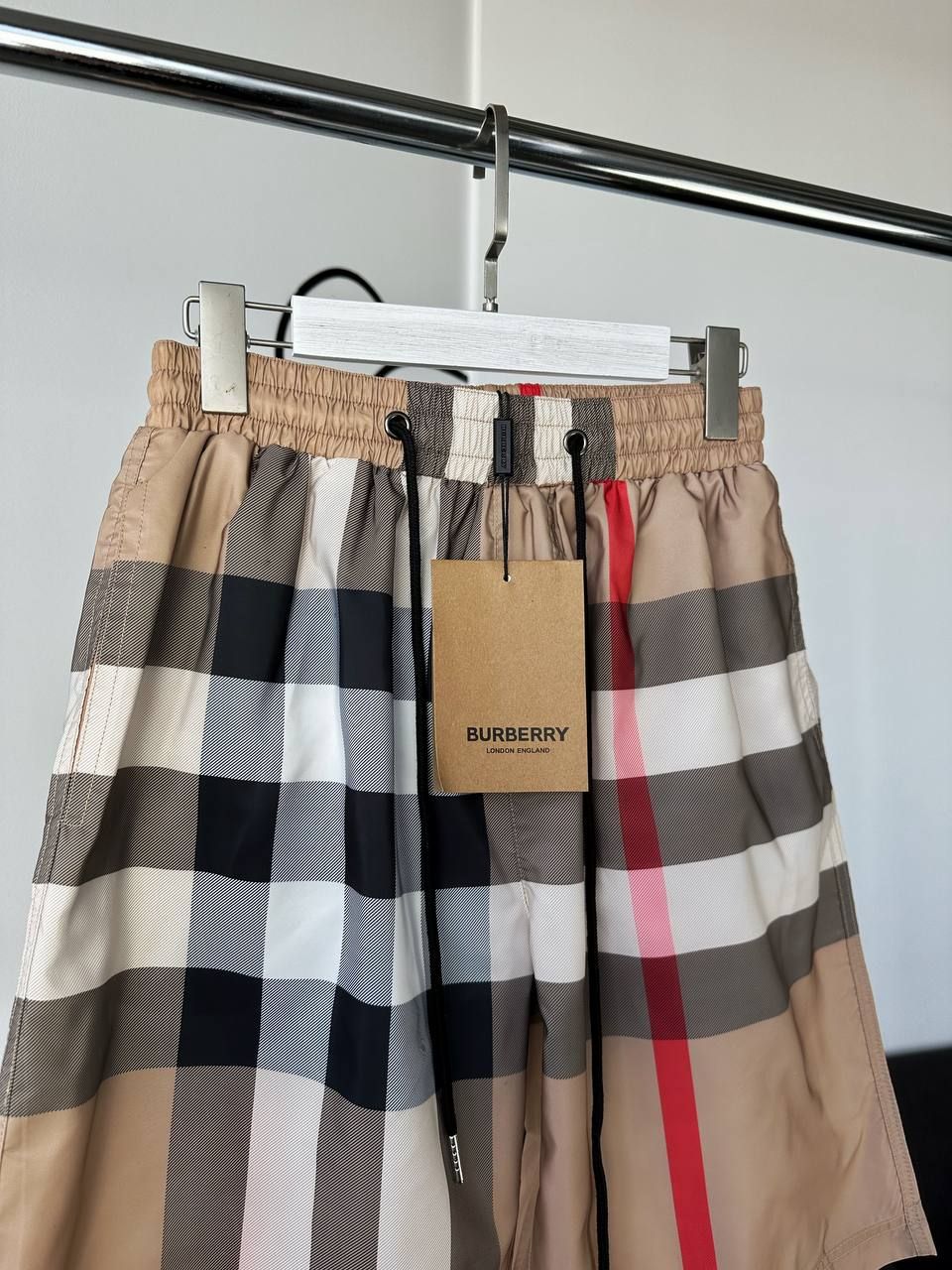 Brown plaid shorts, S