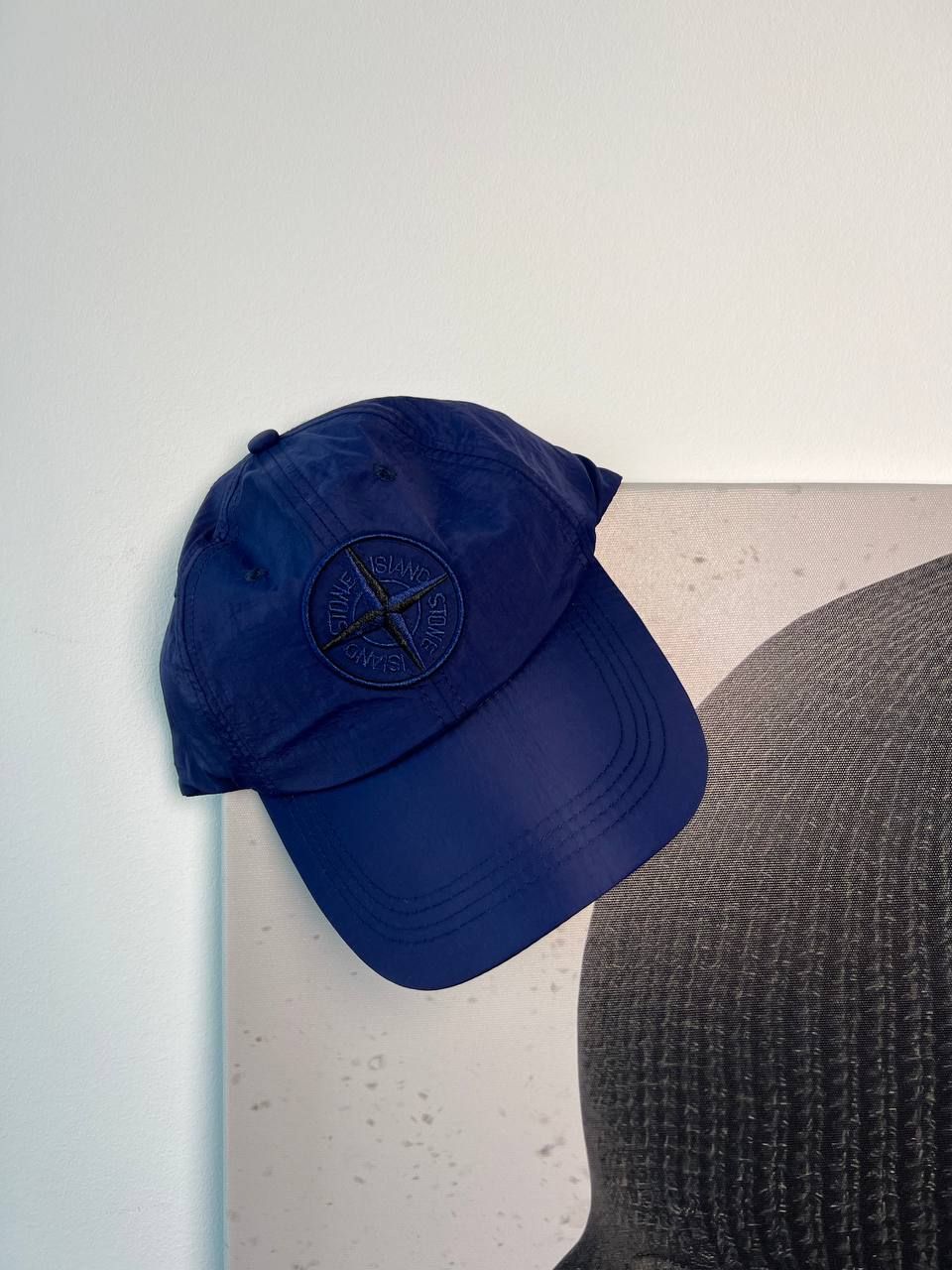 Blue cap with logo, In stock