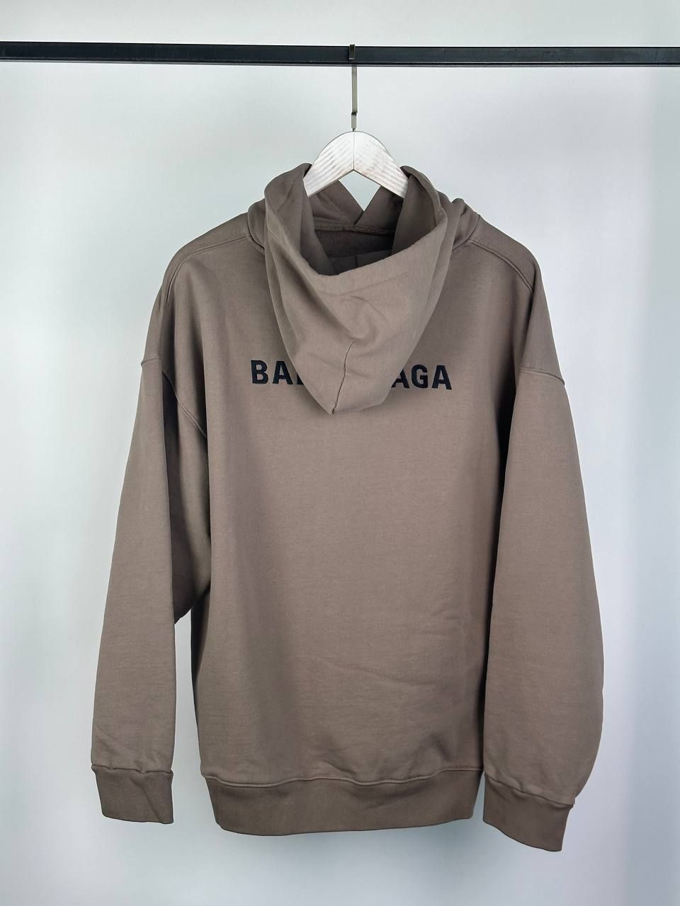 Hoodie brown with black lettering, S